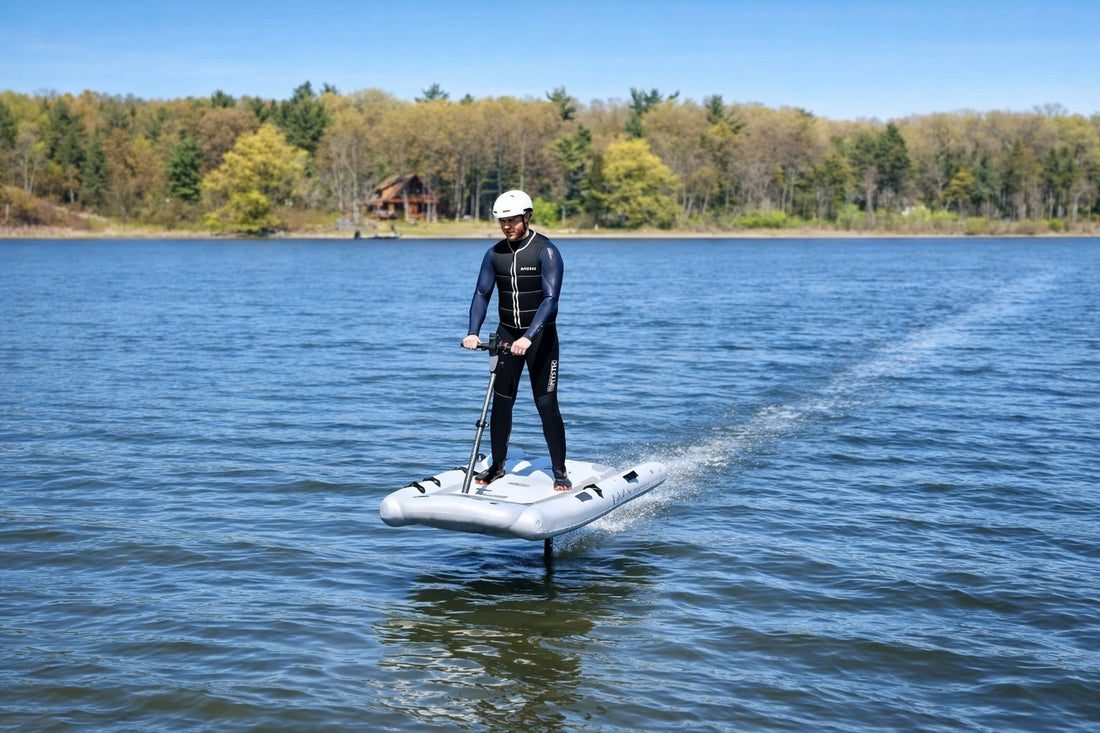 Two Ways to Ride: Kiteboarding and E-Foil Lessons Around Tampa Bay