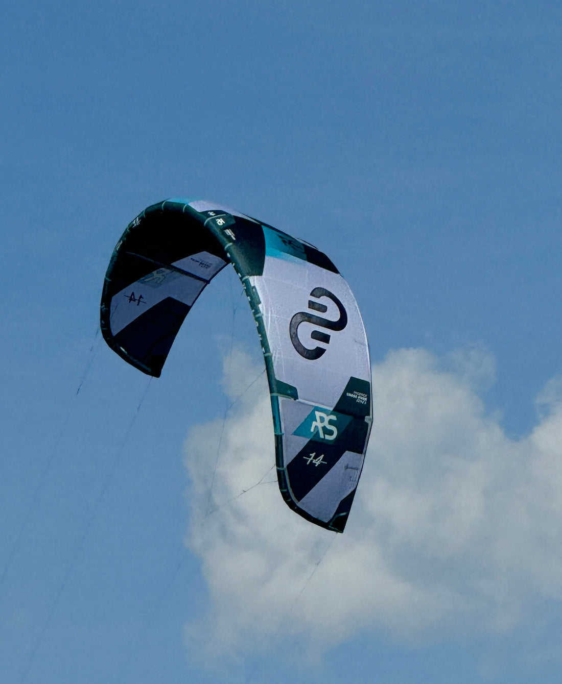 Learn the Wind: Kiteboarding Lessons in the Greater Tampa Area